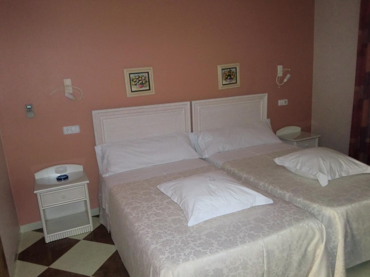 Hotel Gasaqui Ayelo de Malferit Pokój zdjęcie